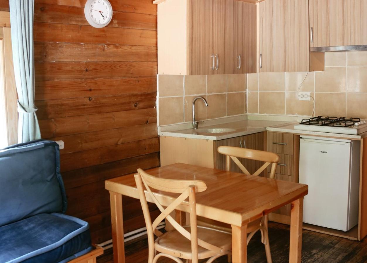 Habitat Mesire Pensionat Mengen Exteriör bild